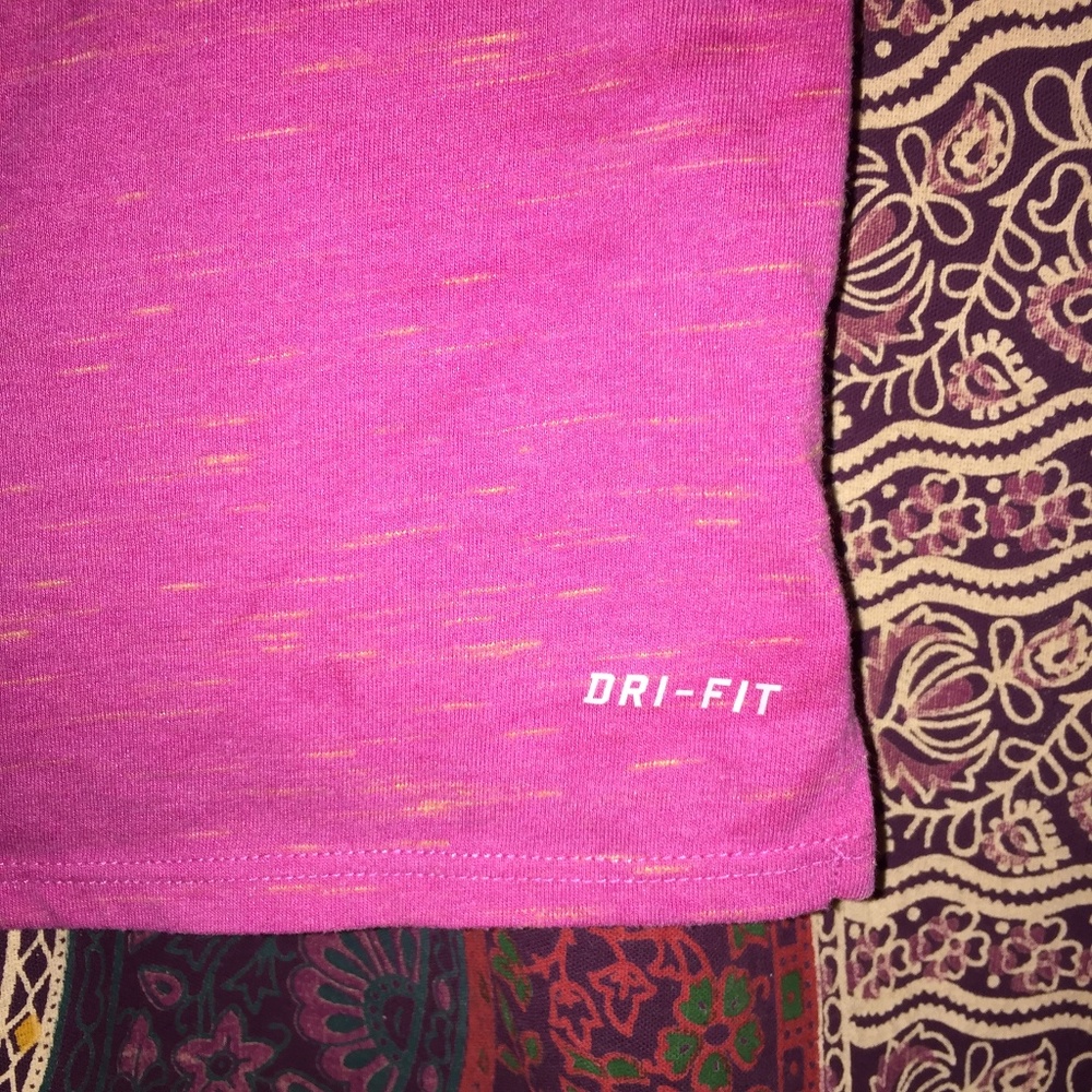 nike drifit pink crop top for workout!! - Picture 5 of 5